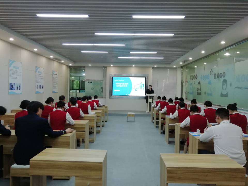 船舶工程学院开展校级公开课评议活动