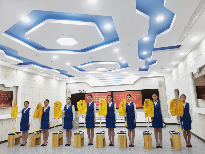 空乘学子同台竞技 加强技能展现风采