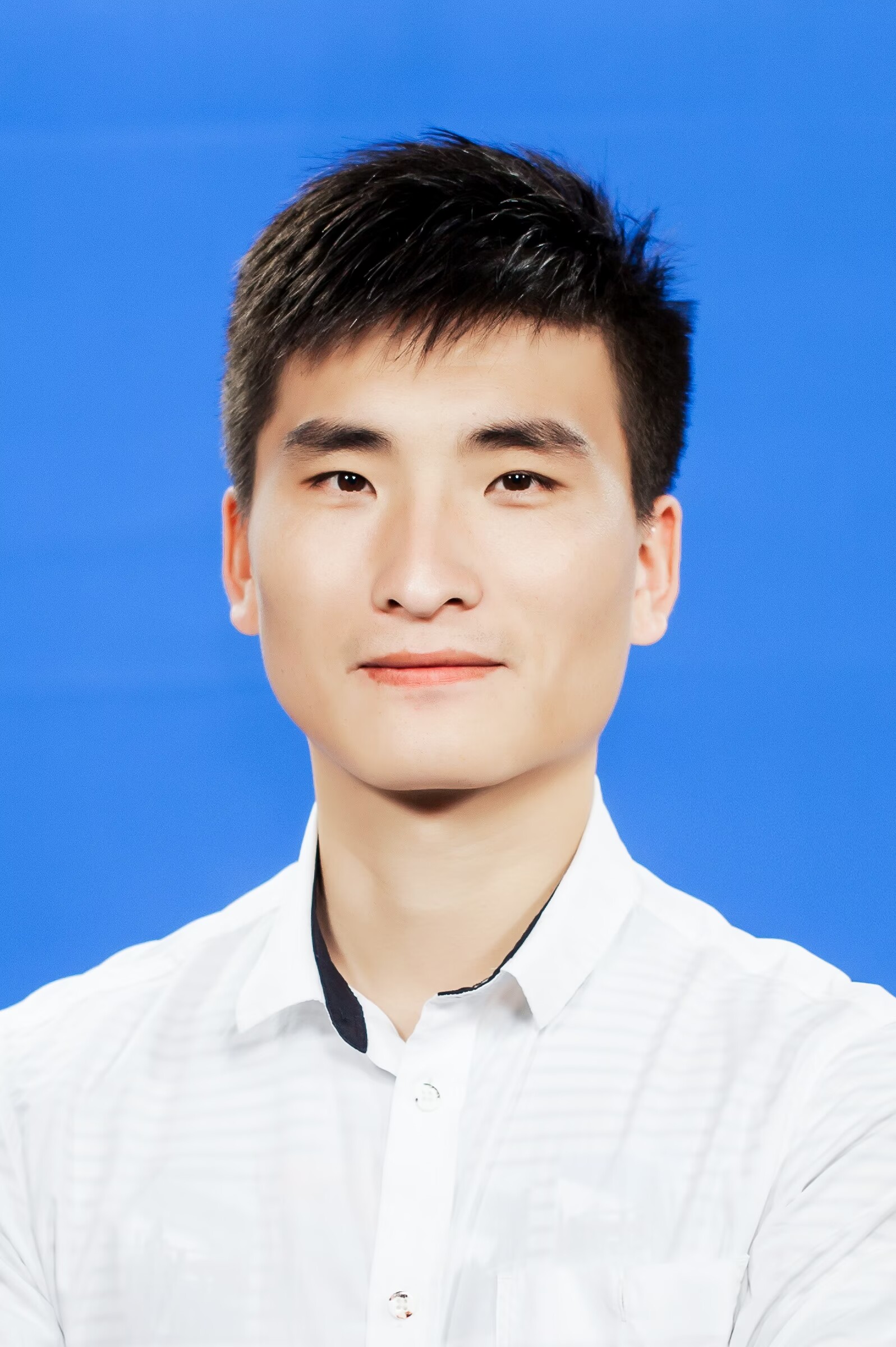 体育教研室副主任（主持工作）朱兴强