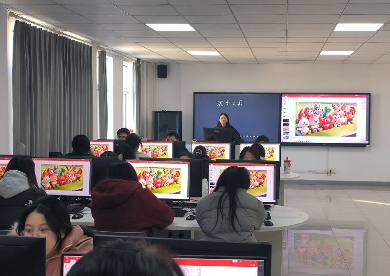 信息管理学院教师张心怡开设校级公开课